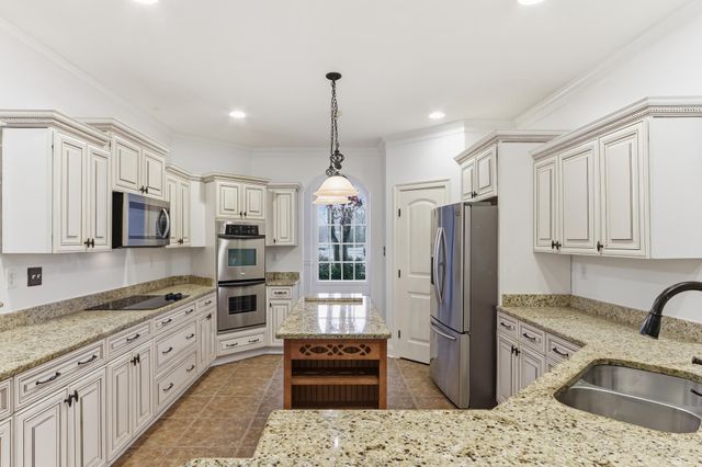 731 MAGNOLIA GARDEN CV, Collierville, TN 38017