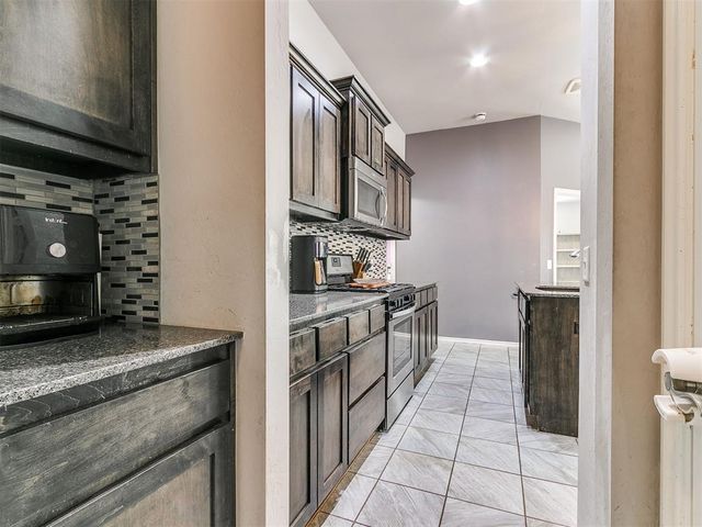 9524 SW 29th Terrace, Oklahoma City, OK 73128
