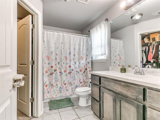 9524 SW 29th Terrace, Oklahoma City, OK 73128