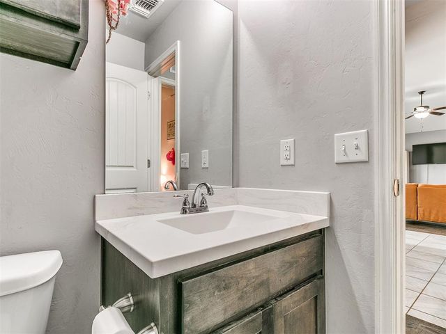 9524 SW 29th Terrace, Oklahoma City, OK 73128