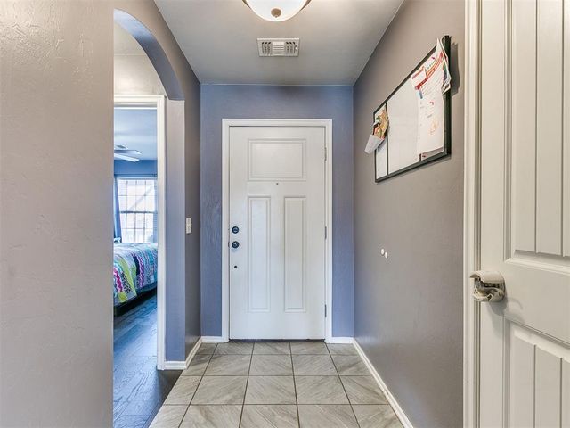 9524 SW 29th Terrace, Oklahoma City, OK 73128