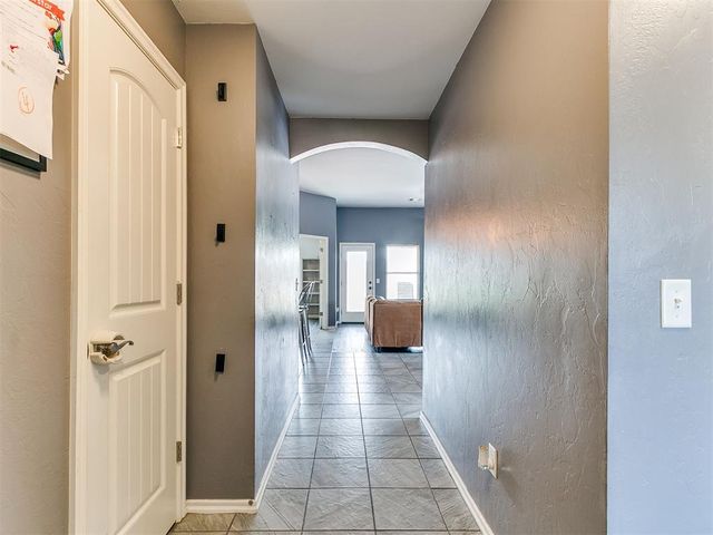 9524 SW 29th Terrace, Oklahoma City, OK 73128