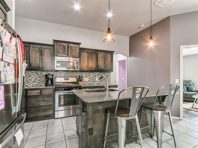 9524 SW 29th Terrace, Oklahoma City, OK 73128
