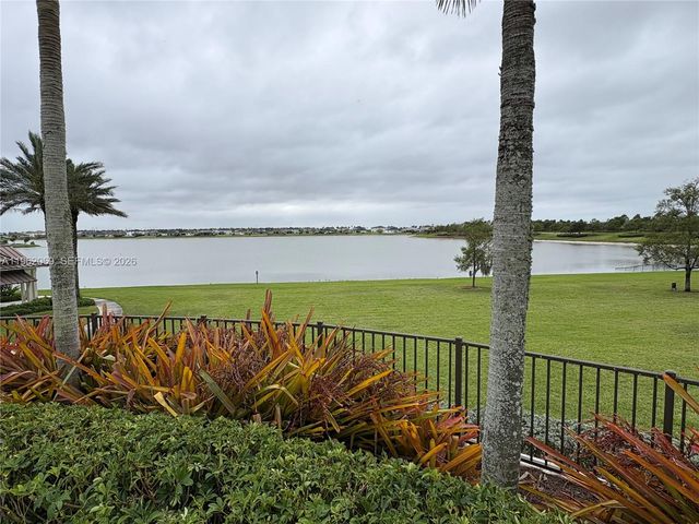 1600 Wandering Willow Way, Loxahatchee, FL 33470