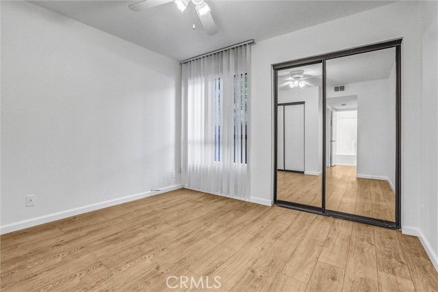 22100 Burbank 130C, Woodland Hills (los Angeles), CA 91367