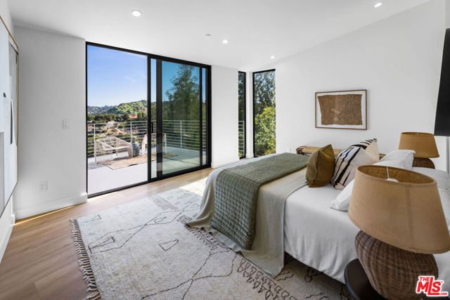 4683 Glenalbyn Drive, Los Angeles, CA 90065