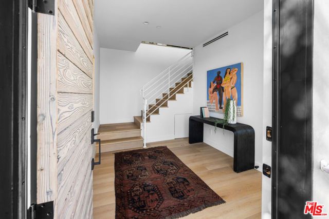 4683 Glenalbyn Drive, Los Angeles, CA 90065