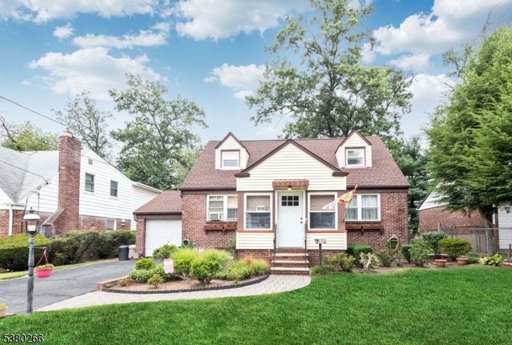 36 Hale Pl, Fair Lawn Boro, NJ 07410