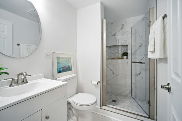 8915 Laramie Avenue, Skokie, IL 60077