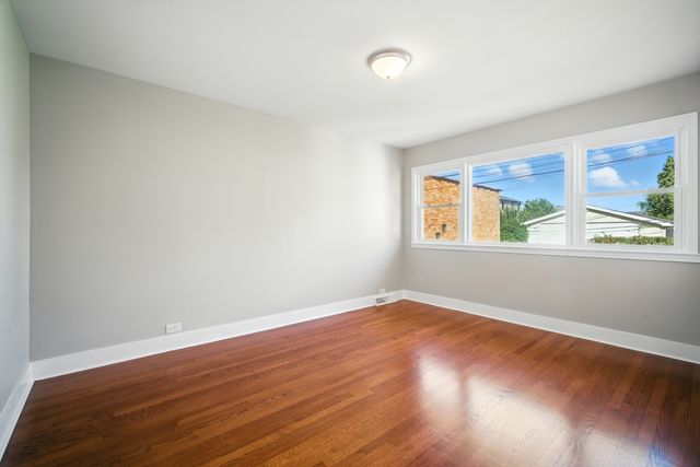 8915 Laramie Avenue, Skokie, IL 60077