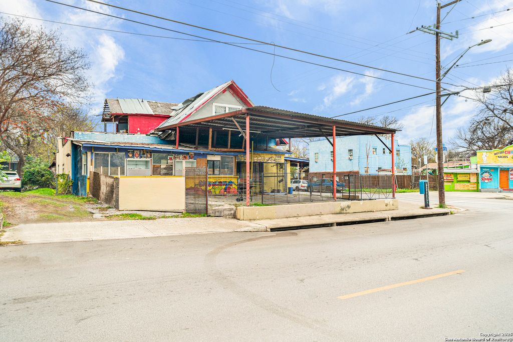 700 Porter, San Antonio, TX 78210