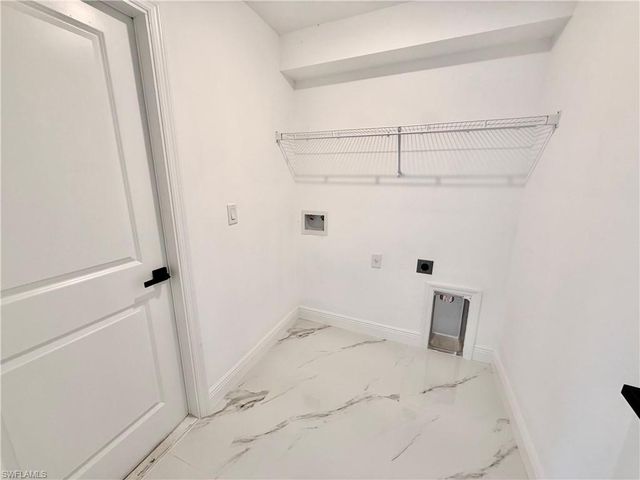 2600 26th ST W, Lehigh Acres, FL 33971