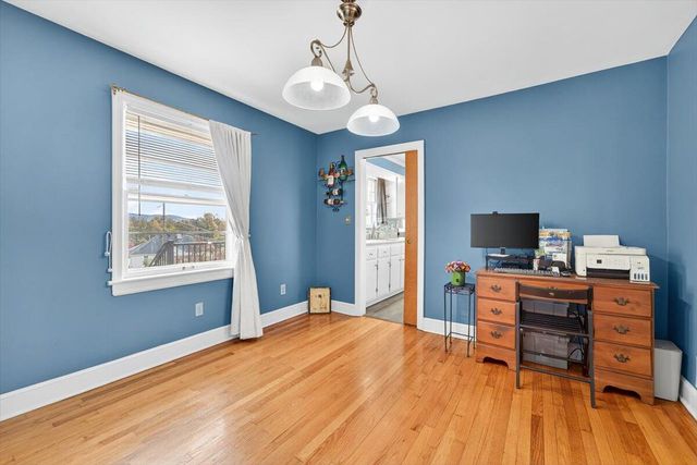 2014 Wynmere DR, Roanoke, VA 24018