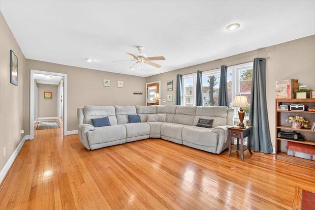 2014 Wynmere DR, Roanoke, VA 24018