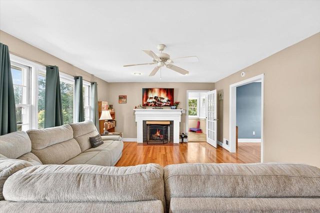 2014 Wynmere DR, Roanoke, VA 24018