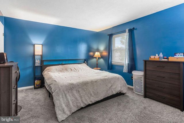 228 GEORGETOWN CIR, Hanover, PA 17331