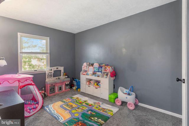 228 GEORGETOWN CIR, Hanover, PA 17331