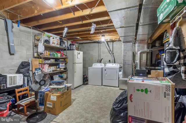 228 GEORGETOWN CIR, Hanover, PA 17331