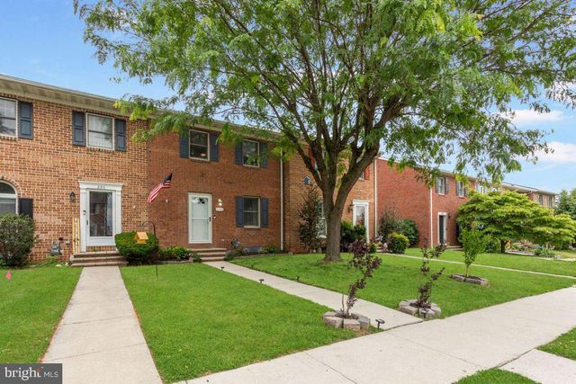 228 GEORGETOWN CIR, Hanover, PA 17331