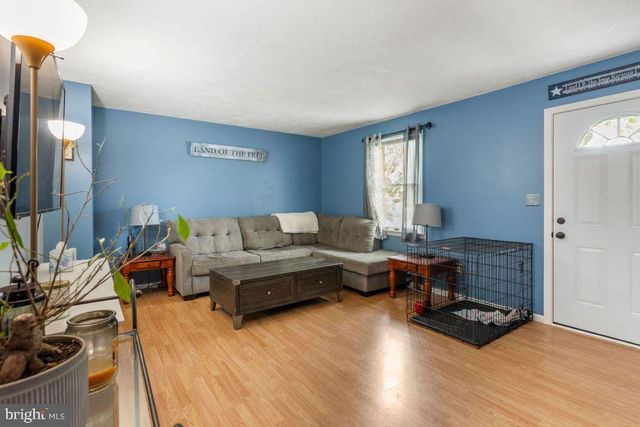 228 GEORGETOWN CIR, Hanover, PA 17331