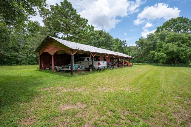 8176 Farm To Market 256 E, Colmesneil, TX 75938