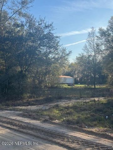 123 ELLEN Avenue, Interlachen, FL 32148