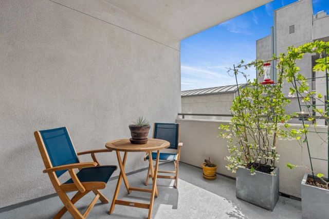 1642 7Th 325, San Diego, CA 92101