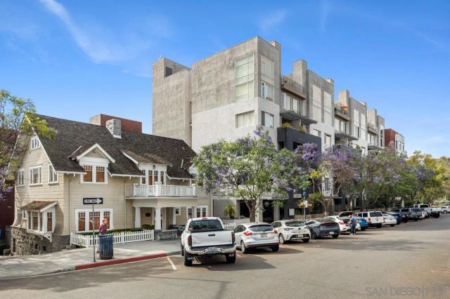 1642 7Th 325, San Diego, CA 92101