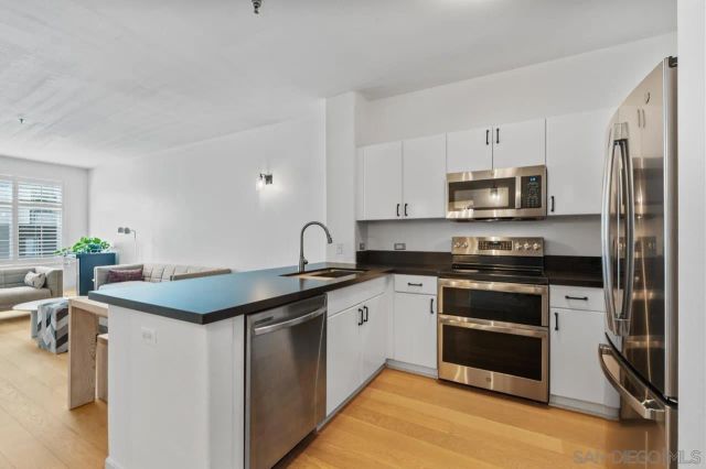 1642 7Th 325, San Diego, CA 92101