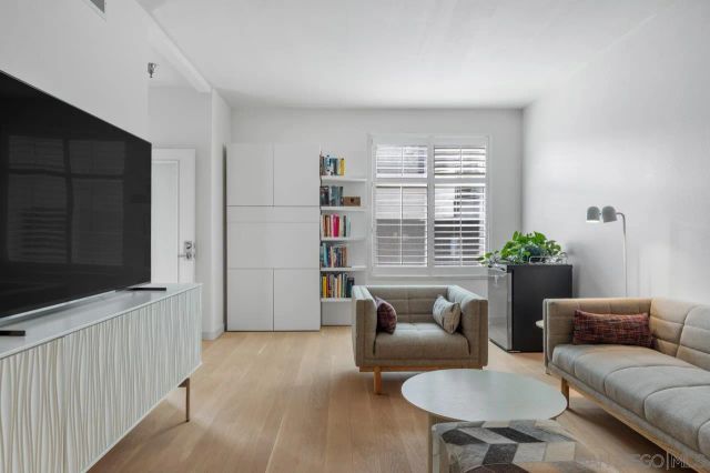 1642 7Th 325, San Diego, CA 92101