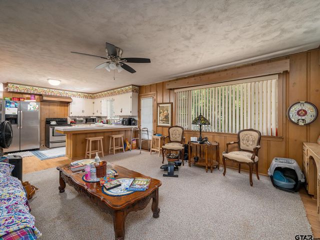 1804 De Charles St., Tyler, TX 75701