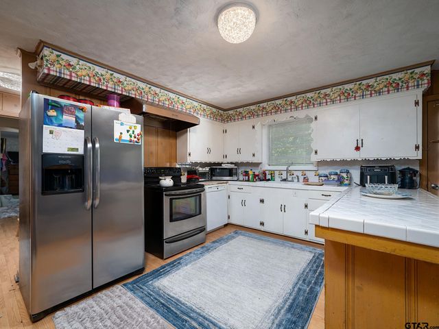 1804 De Charles St., Tyler, TX 75701
