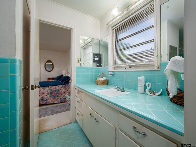 1804 De Charles St., Tyler, TX 75701