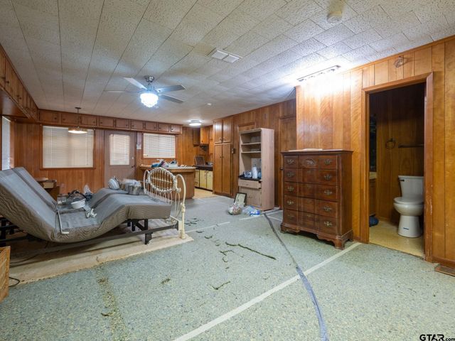 1804 De Charles St., Tyler, TX 75701