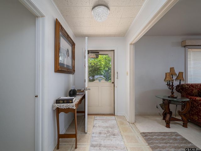 1804 De Charles St., Tyler, TX 75701
