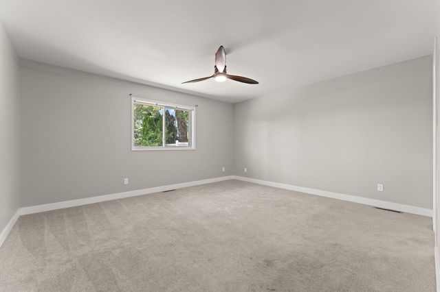 5012 W 92nd Avenue, Crown Point, IN 46307