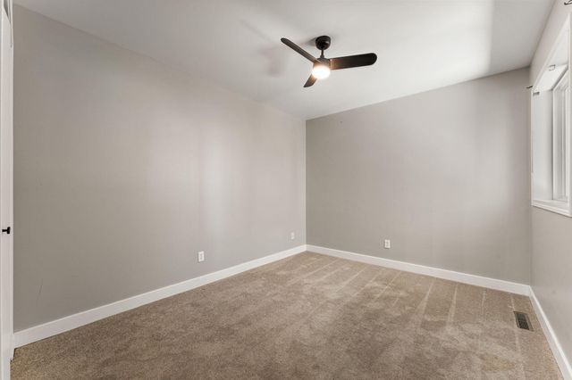 5012 W 92nd Avenue, Crown Point, IN 46307