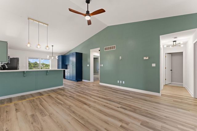5012 W 92nd Avenue, Crown Point, IN 46307