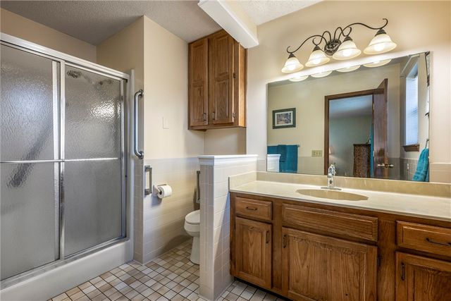 2 Wigston Lane, Bella Vista, AR 72714