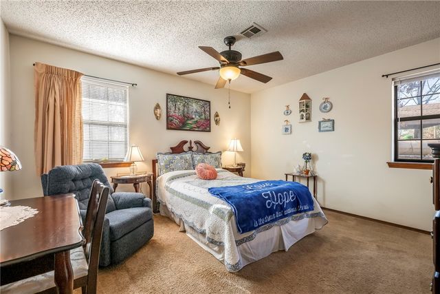 2 Wigston Lane, Bella Vista, AR 72714