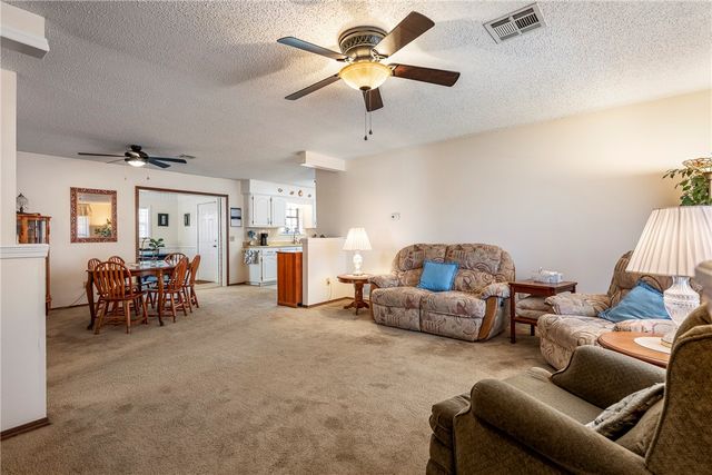 2 Wigston Lane, Bella Vista, AR 72714