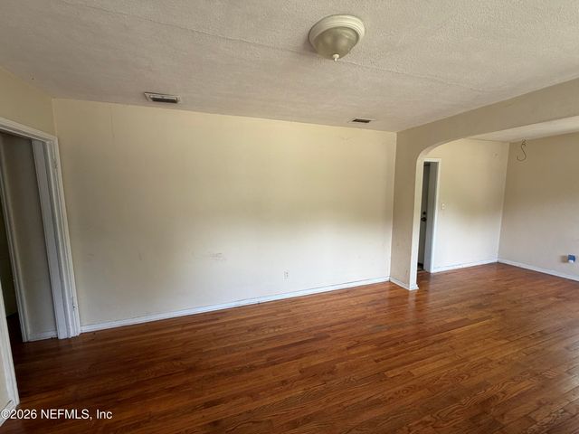 1336 PINEGROVE Court, Jacksonville, FL 32205