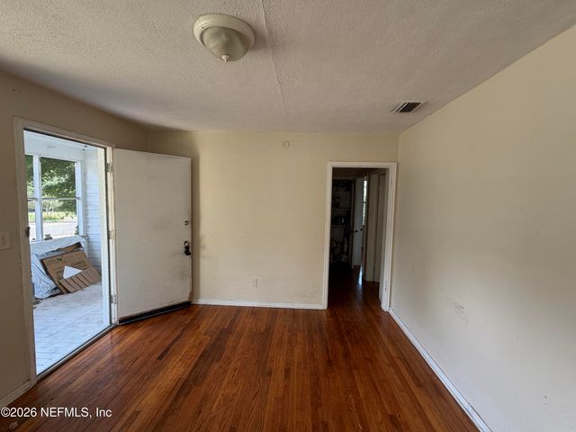 1336 PINEGROVE Court, Jacksonville, FL 32205