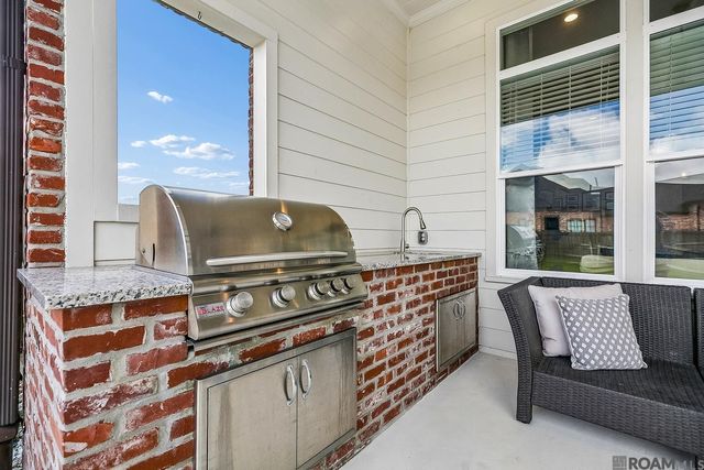 2720 Lexington Lakes Ave, Baton Rouge, LA 70810