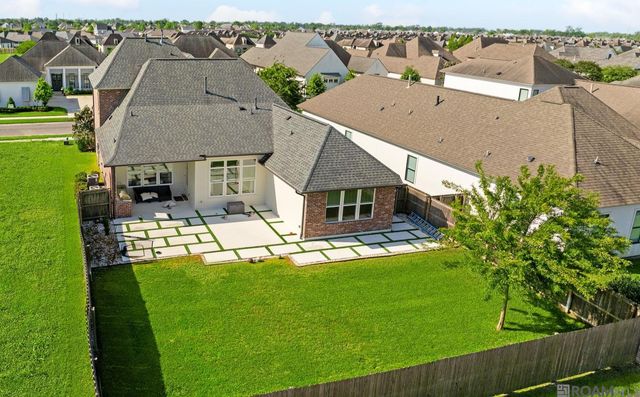 2720 Lexington Lakes Ave, Baton Rouge, LA 70810