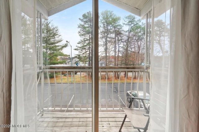 84 Diane Drive, Tinton Falls, NJ 07753