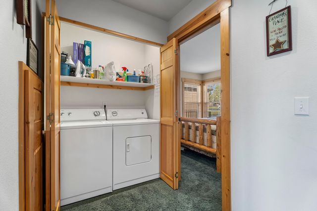 1845 Cinnamon Teal Drive, Redmond, OR 97756