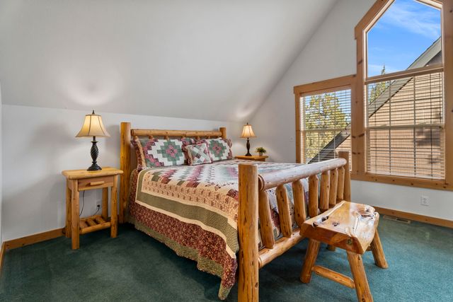 1845 Cinnamon Teal Drive, Redmond, OR 97756