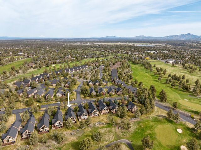 1845 Cinnamon Teal Drive, Redmond, OR 97756