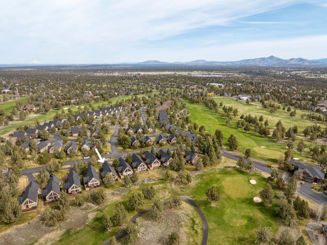 1845 Cinnamon Teal Drive, Redmond, OR 97756